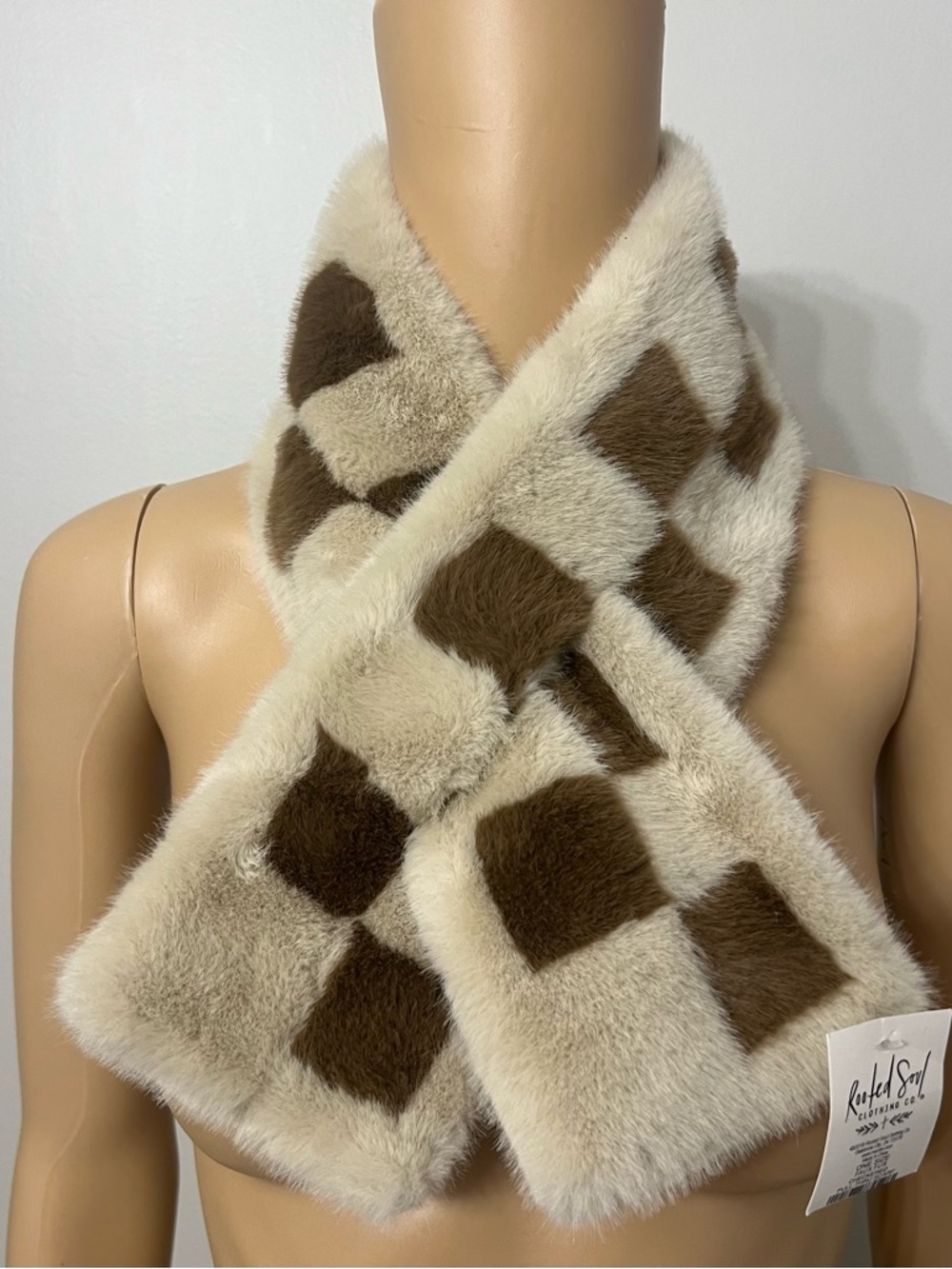 Rooted Soul Faux Fur Checkered  Pull-Thru Scarf New w/tag Beige Brown